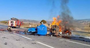 Kahramanmaraş'ta traktör ile otomobilin çarpıştığı kazada 3 kişi yaralandı