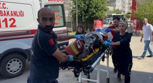 Kahta’da direksiyon başında kalp krizi geçiren sürücü hayatını kaybetti - Videolu Haber