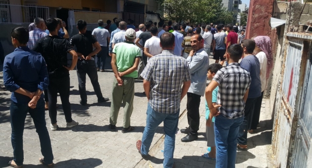 Kahta’da Mahalleli Baz İstasyonu Kurulumunu Durdurdu