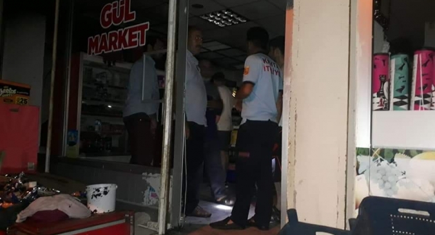 Kahta'da Markette Yangın