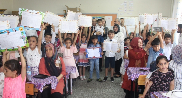 Kahta’da Öğrencilerin Karne Sevinci