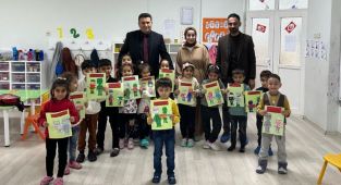 Kahta'da tüm okullarda Şehitler için anma programları gerçekleştirildi