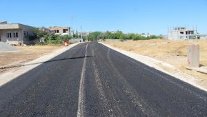 Kahta'da yol yapım çalışmalarına hız kesmeden devam ediliyor