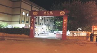 Kahta’daki ev yangınında 4 kişi dumandan etkilendi