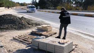 Kaldırım Taşlarını Çalan Şüpheli Yakalandı