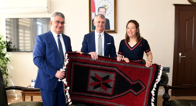 Kanada’nın Ankara Büyükelçisi Christopher Cooter’den Vali Aykut Pekmez’e Ziyaret