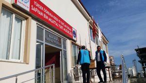 Karadağ'dan Getirilen Karantinadaki Türk İşçilere, Kuranı Kerim Dağıtıldı