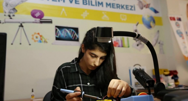 Karaköprü STEM Merkezine Büyük Onur