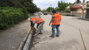 Karapınar mahallesinde kaldırım çalışması