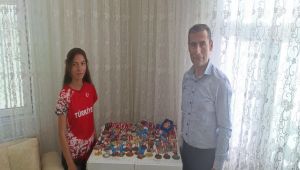 Keleş’ten milli atlet Kader Dost’a ziyaret