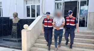 Kesinleşmiş hapis cezası bulunan 4 firari yakalandı