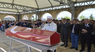 Kıbrıs Gazisi Aziz Çelik toprağa verildi - Videolu Haber