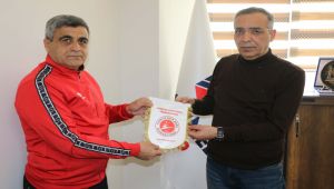 Kick Boks Milli Takım Antrenörü Erdoğan'dan Yaman Medya Gruba ziyaret