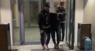 Kırmızı bültenle aranan şahıs yakalandı - Videolu Haber