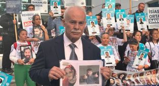 Kızı ve torununu kaybetti: Bizi bir daha öldürdüler - Videolu Haber