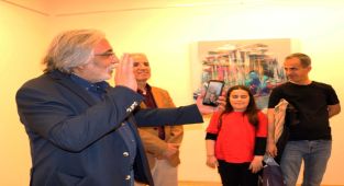 Kodaman: Şehirleri, köyleri, insanları ve doğayı okuyarak tuvalime aktarıyorum