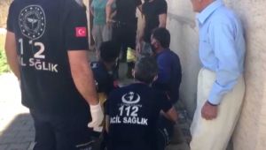 Komşuların gürültü kavgası: 2 yaralı - Videolu Haber