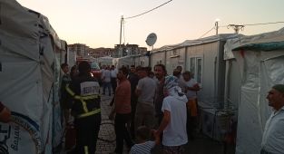 Konteyner kentte çıkan yangın paniğe neden oldu - Videolu Haber