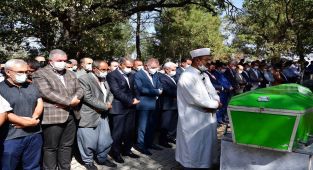 Korona virüsten hayatını kaybeden hakim son yolculuğuna uğurlandı