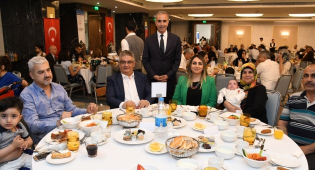 Koruyucu Aileler İftarda Buluştu