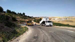 Köy yollarında bakım çalışması devam ediyor