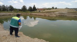 Larva ile mücadele çalışmaları sürüyor