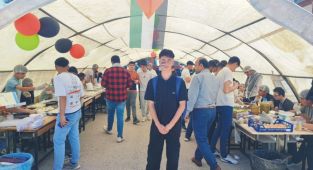 Lise öğrencileri Gazze yararına kermes düzenledi
