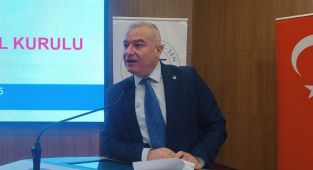 Mahmut Ergen Büro Memur-Sen Adıyaman 7. Olağan Genel Kurulu'nda Güven Tazeledi
