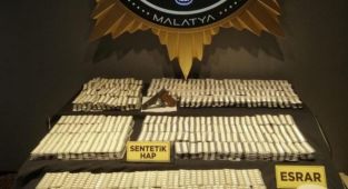 Malatya'da torbacılara darbe: 16 bin 284 sentetik hap ele geçirildi