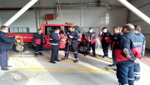 Malatya itfaiyesinden Gölbaşı itfaiye erlerine eğitim