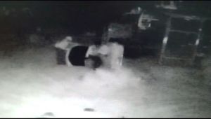 Maskeli Beşlerin Hırsızlığı Güvenlik Kamerasında - Videolu Haber