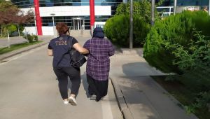 Mavi Kategoride aranan DEAŞ üyesi kadın tutuklandı