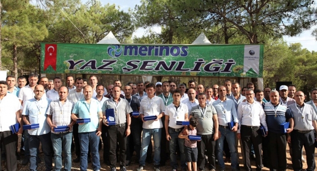 Merinos Halı’da 15 Yılını Tamamlayan Personeller Ödüllendirildi