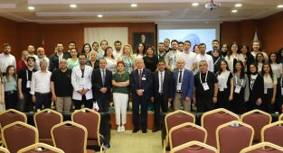 Mezuniyet sonrası iç hastalıkları eğitim kursu