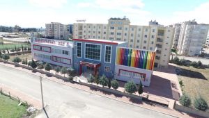 ‘Millet Kıraathanesi’ Öğrencileri Ağırlıyor