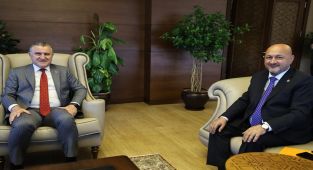 Milletvekili Kurt'tan Bakan Bak'a 'Adıyaman Yaz Motivasyon ve Eğitim Kampı' talebi