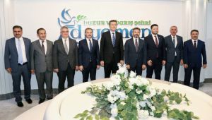 Milli Eğitim Bakanı Selçuk'tan, Adıyaman Belediyesine Ziyaret