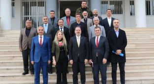 Milli Eğitim Müdürü Tosun Ortaöğretim müdürleriyle toplandı