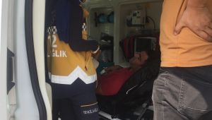 Minibüs ile otomobil çarpıştı: 1 yaralı - Videolu Haber