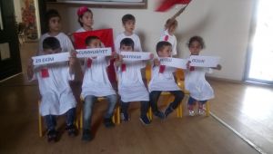 Minik Öğrencilerden 29 Ekim Provası