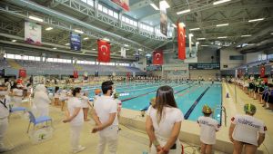 Minikler, kulaçlarını ataları için attılar - Videolu Haber