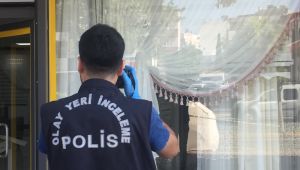 Mobilya mağazasına kurşun yağdırdı - Videolu Haber