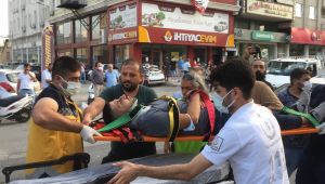 Motosiklet sürücüsüne önce çarptı sonra kaçtı - Videolu Haber