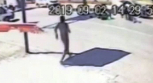 Motosiklet Sürücüsünün Yaralandığı Kaza Kamerada