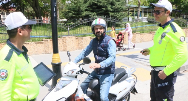 Motosiklet Trafik kontrol Uygulaması Aralıksız Devam Ediyor
