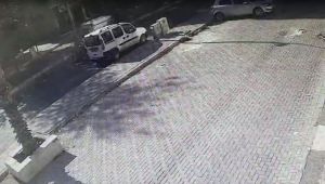 Motosikletin kaza anı güvenlik kamerasında - Videolu Haber