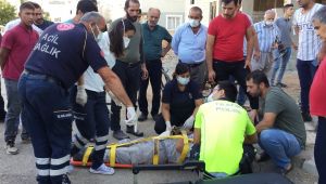 Motosikletle bisiklet çarpıştı: 2 yaralı - Videolu Haber