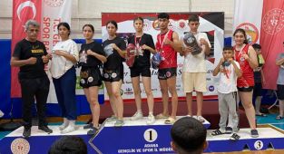 Muaythai Şampiyonasında Besnili sporculardan 3 altın, 3 gümüş, 1 bronz madalya