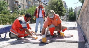 Muhtarlar, üstyapı hizmetleri için Başkan Canpolat’a teşekkür etti