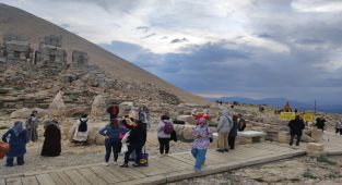 Nemrut Dağı'nda yoğunluk devam ediyor - Videolu Haber